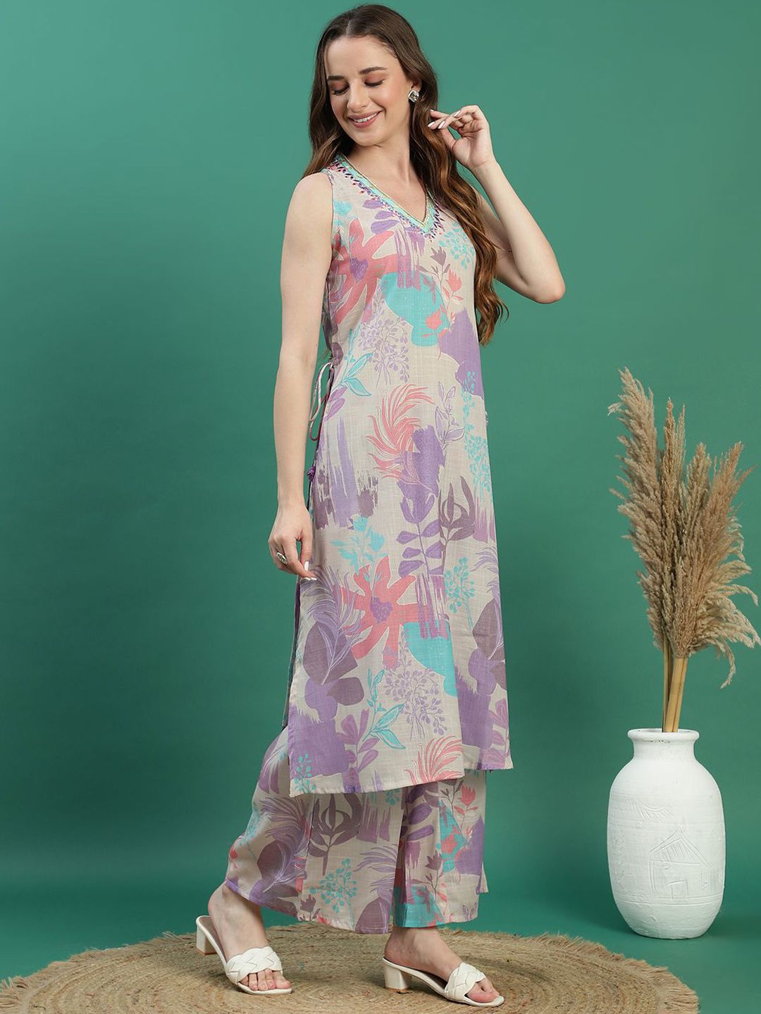 Dhiyona SN Women's Beige Floral Printed Mirror Work V-Neck Straight Kurta With Trousers