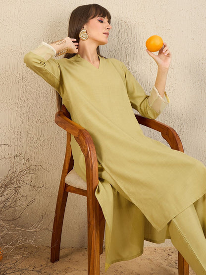 Mandarin Collar Kurta with Trousers