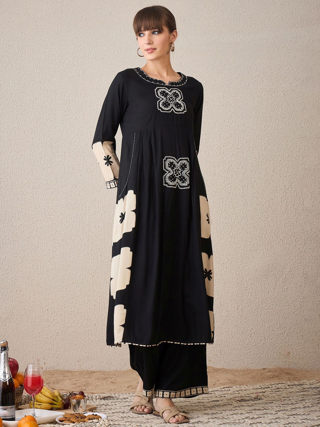 Floral Embroidered Notch Neck Empire Thread Work A-Line Kurta With Palazzo