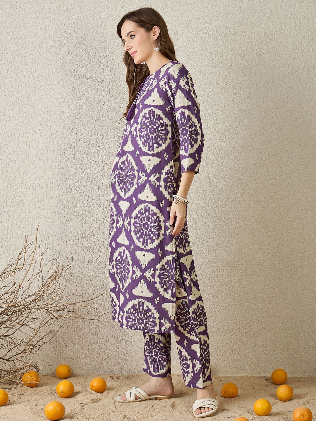 Women Purple Printed Straight Kurta Trousers Set