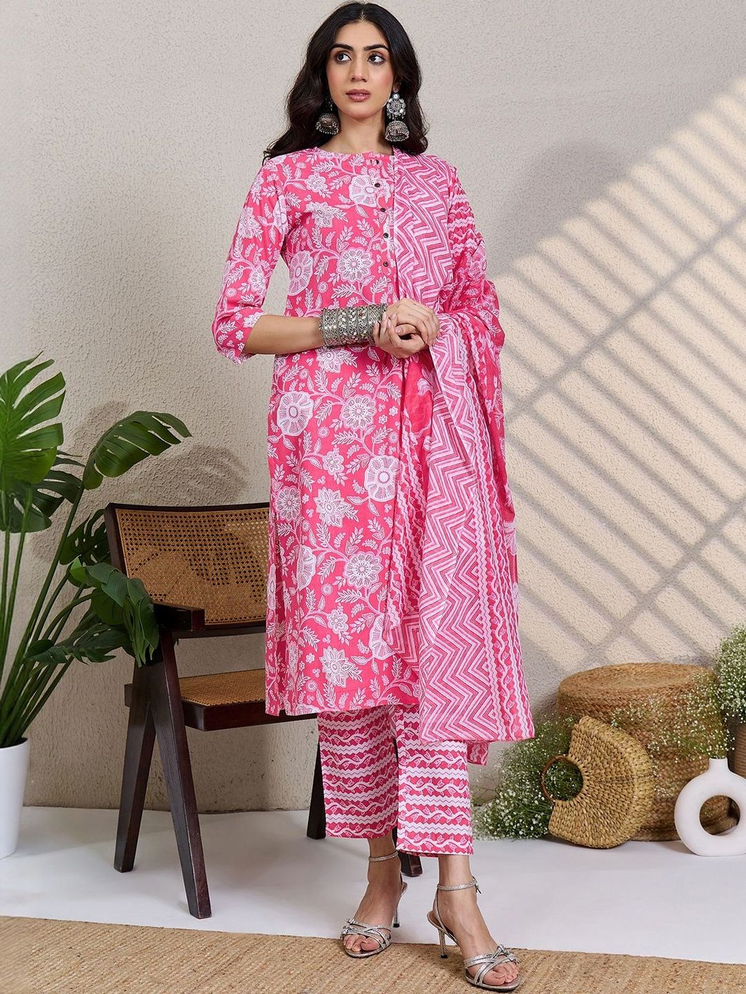 Women Floral Printed Pure Cotton Kurta with Trousers & Dupatta