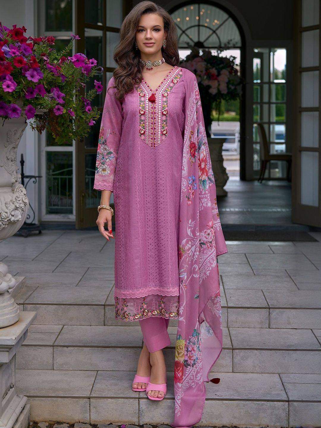 Embroidered Regular Thread Work Pure Cotton Kurta With Trousers & Dupatta