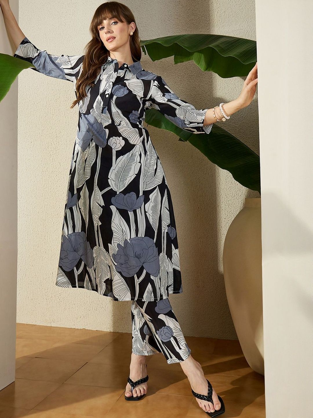 Women Floral Printed Regular Pure Cotton Kurta with Trousers