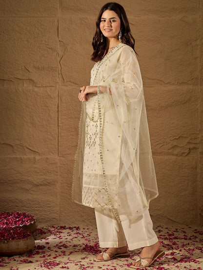Dhiyona PD Women Floral Embroidered V-Neck Chanderi Cotton Kurta & Trousers With Dupatta