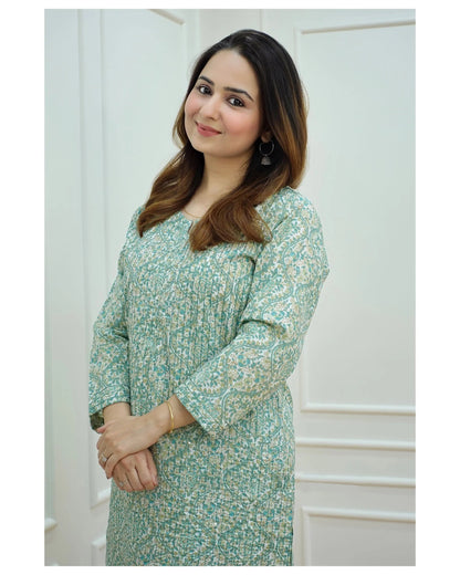Women Pink Printed Viscose Rayon Kurta And Pant Set