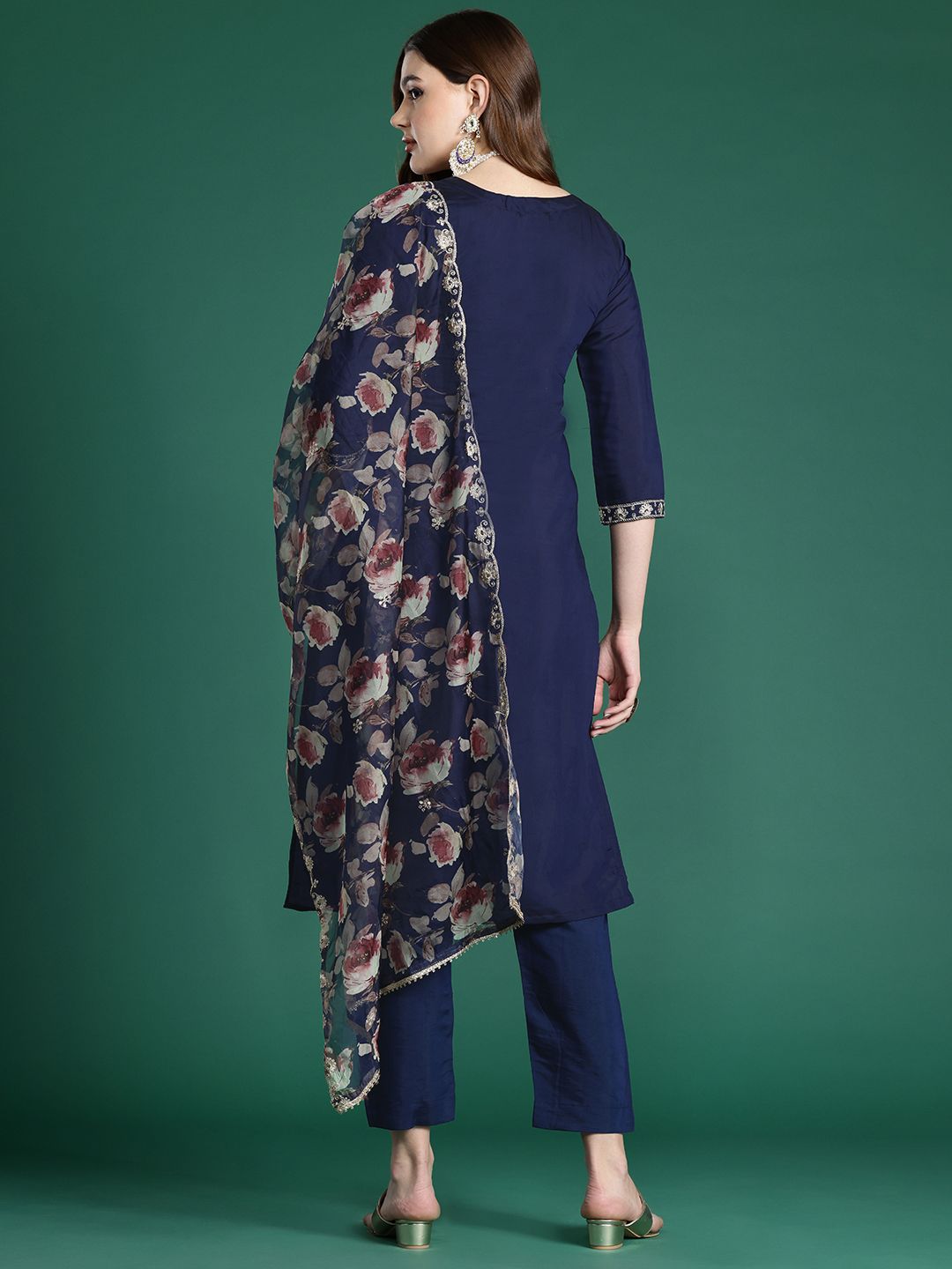 Ethnic Motifs Embroidered Zari Kurta With Trousers & Dupatta
