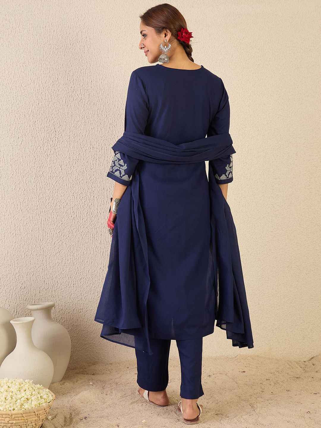 Women Embroidered Regular Thread Work Kurta with Trousers & With Dupatta