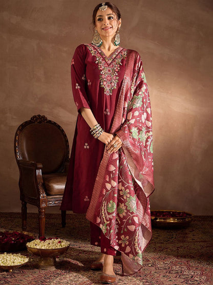 Dhiyona IE Women Floral Embroidered Regular Thread Work Kurta with Trousers & With Dupatta