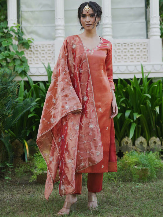 Women Floral Embroidered Regular Liva Kurta with Trousers & With Dupatta