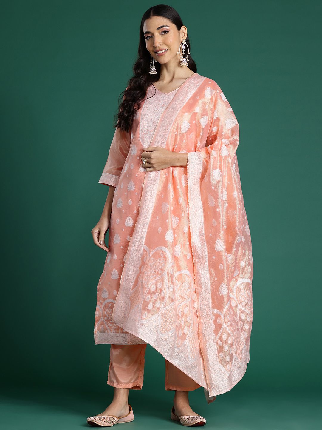 Dhiyona IE Woven Design Kurta With Trousers & Dupatta