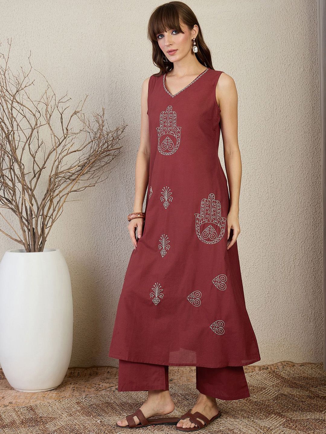 Dhiyona IE Embroidered Pure Cotton V-Neck Top With Trousers Co-Ords