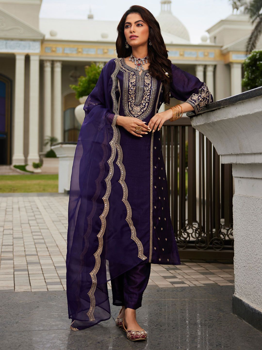 Women Ethnic Motifs Embroidered Panelled Kurta with Trousers & With Dupatta