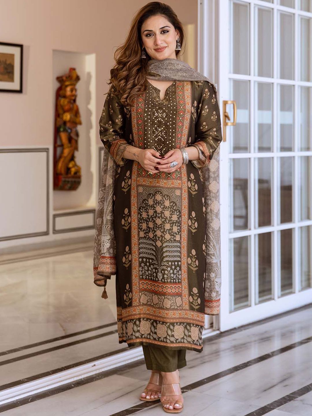 Dhiyona IS Women's Women Ethnic Motifs Printed Regular Kurta with Trousers & With Dupatta