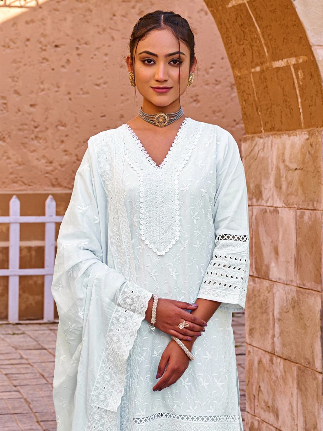 Dhiyona IE Floral Embroidered Thread Work Pure Cotton Straight Kurta With Trousers & Dupatta