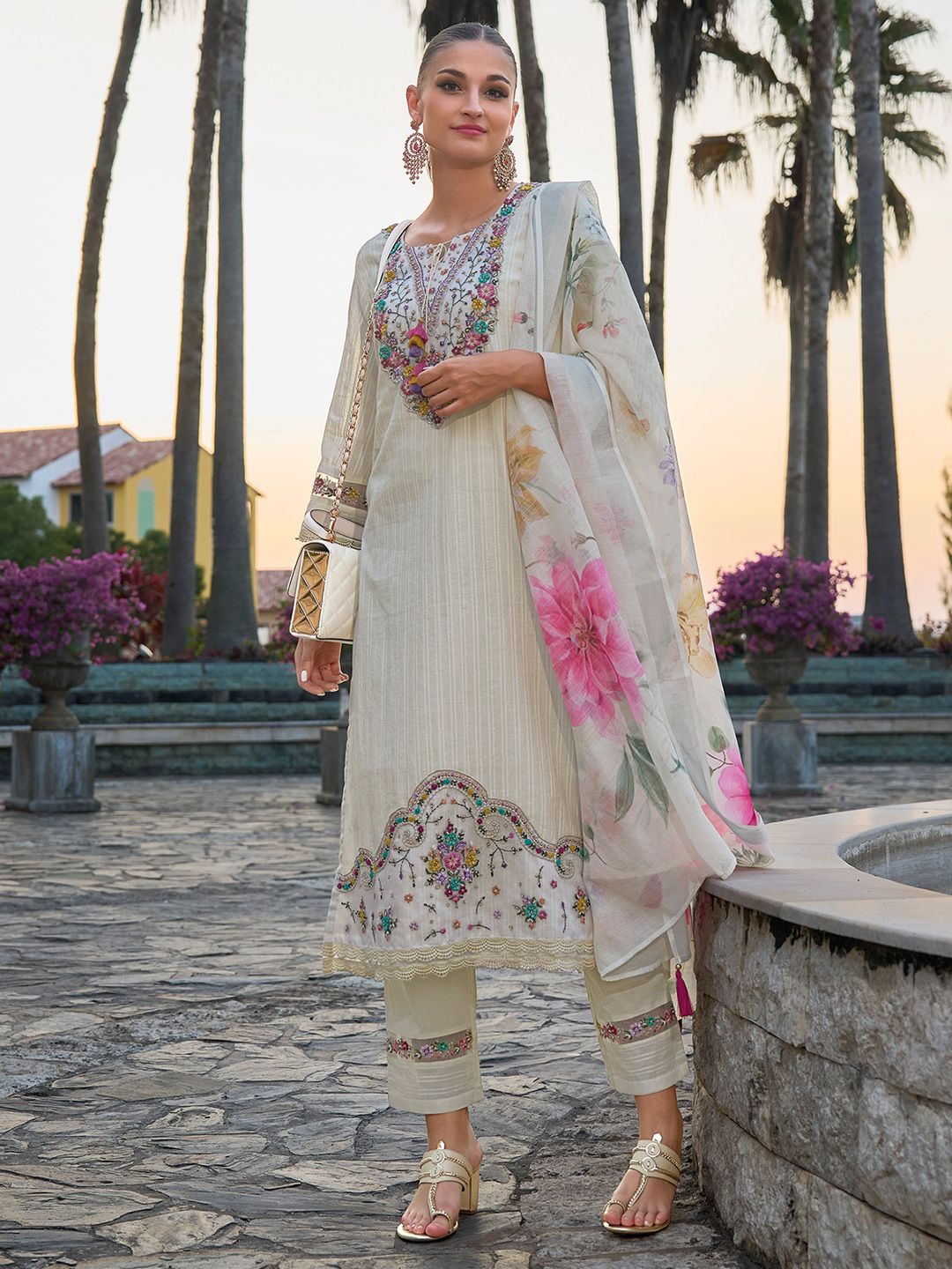 Floral Embroidered Regular Thread Work Pure Cotton Kurta with Trousers & Dupatta