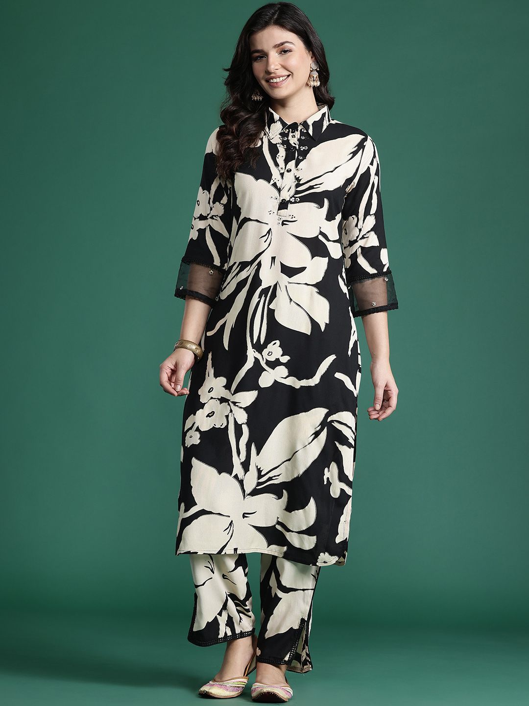Dhiyona IE Floral Printed Regular Sequinned Kurta with Trousers