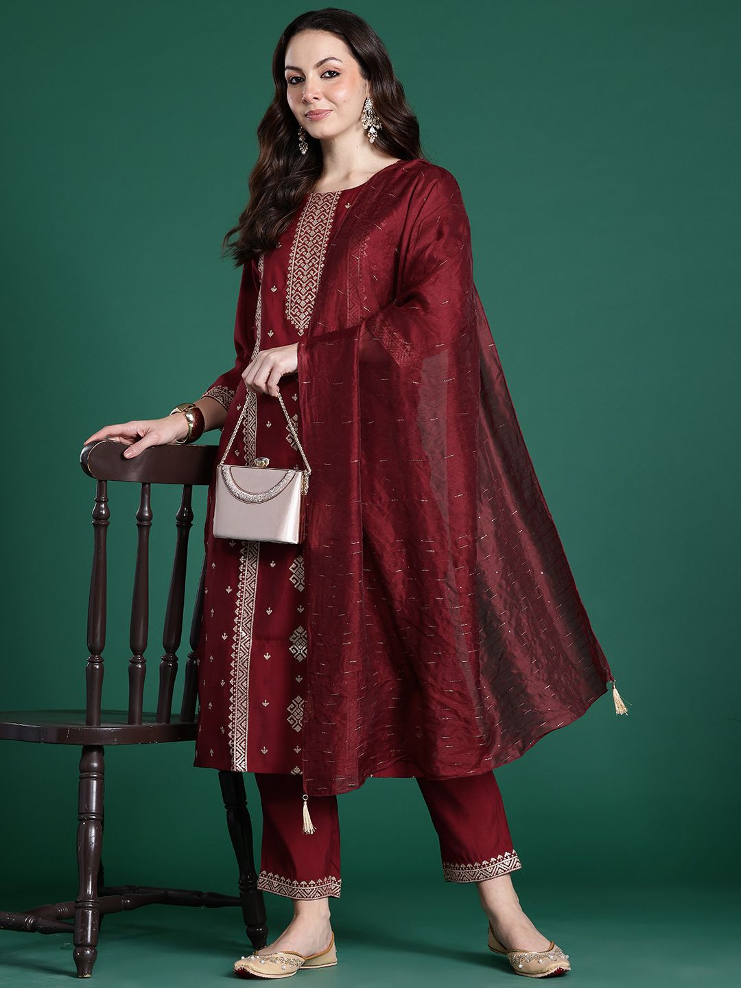 Dhiyona IE Ethnic Motifs Embroidered Kurta with Trousers & Dupatta