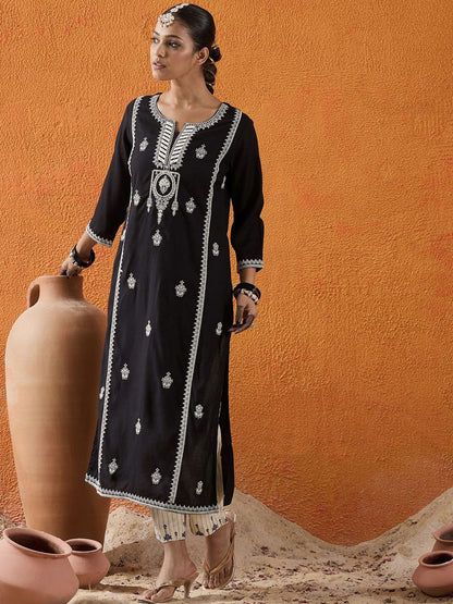 Dhiyona IE Floral Embroidered Notch Neck Thread Work Straight Kurta With Trousers