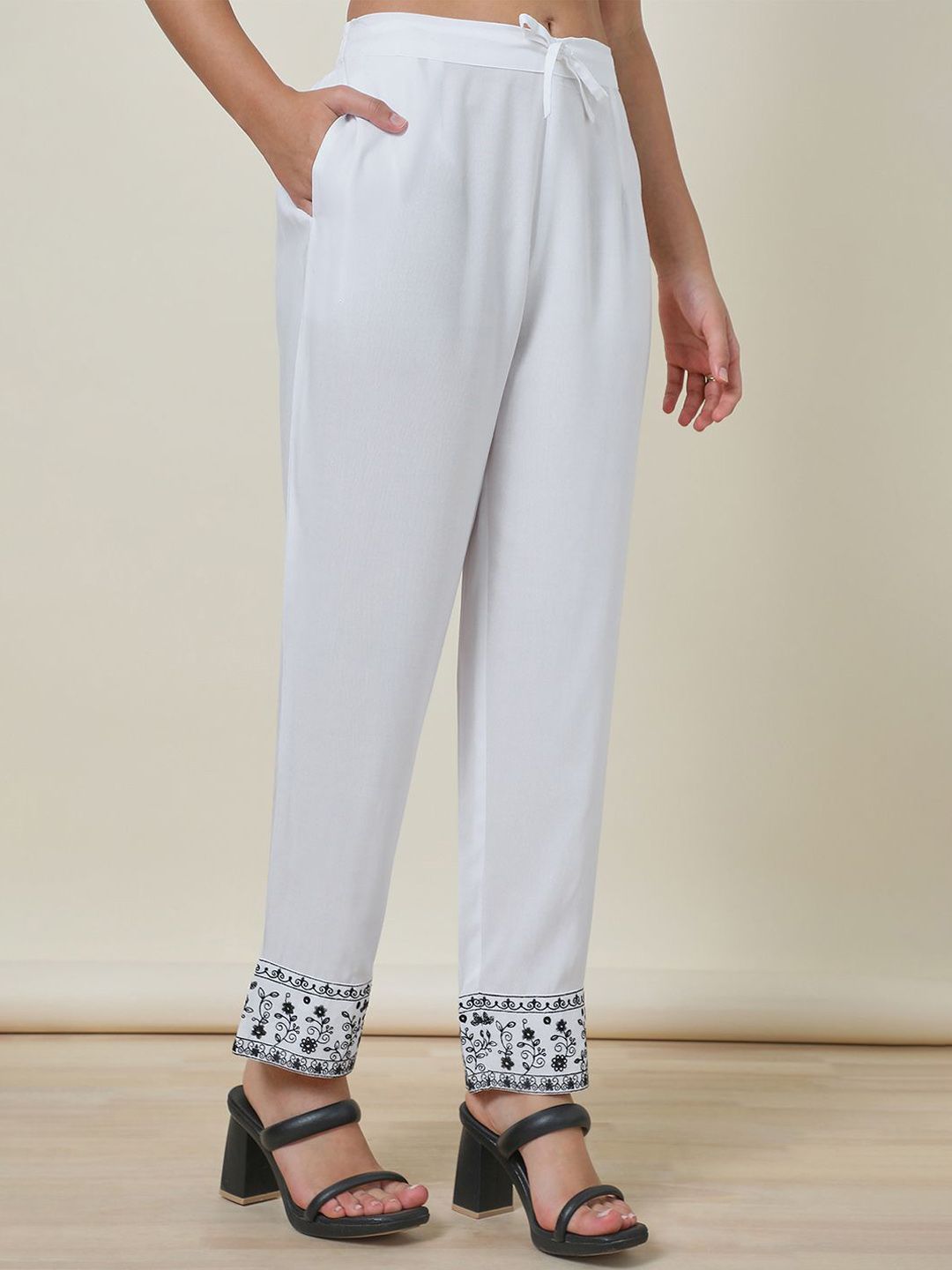 Dhiyona SO Women's Rayon Embroidered Kurta Set With Faux Mirror