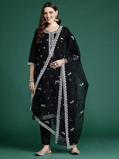 Ethnic Motifs Embroidered Sequinned Kurta with Trousers & With Dupatta