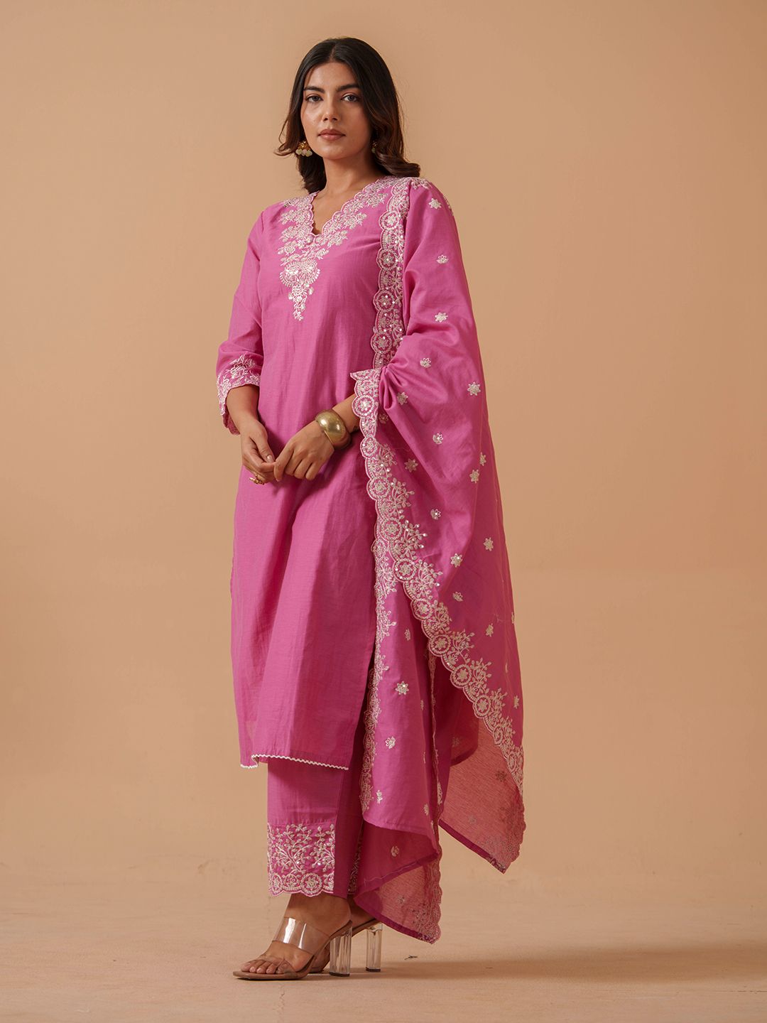 Dhiyona PD Women Floral Embroidered V Neck Kurta With Trousers & Dupatta