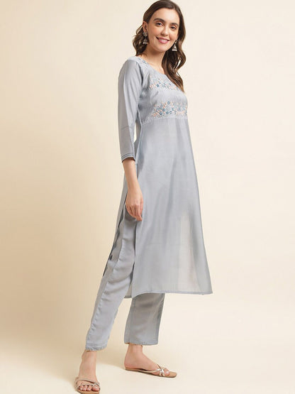 Dhiyona PD Women Yoke Design Straight Kurta & Trouser With Dupatta