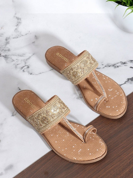 Dhiyona AK Embellished One Toe Flats