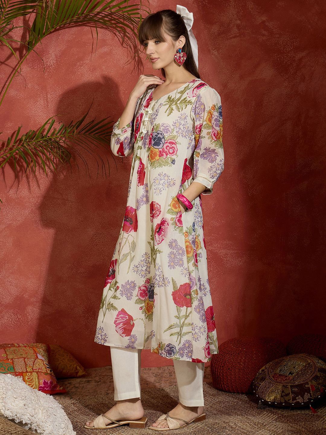 Women Floral Printed Regular Pure Cotton Kurta with Trousers