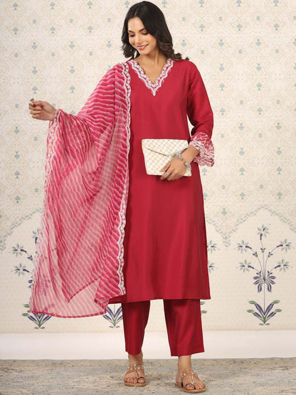 Dhiyona OD  Women Ethnic Motifs Yoke Design Regular Thread Work Kurta with Trousers & With