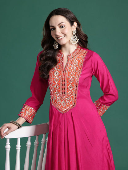 Dhiyona IE Women Ethnic Motifs Embroidered Pleated Mirror Work Kurta with Trousers