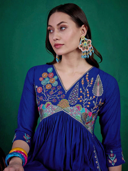 Dhiyona SN Women's Floral Embroidered Sequinned V-Neck Empire A-Line Kurta With Trousers