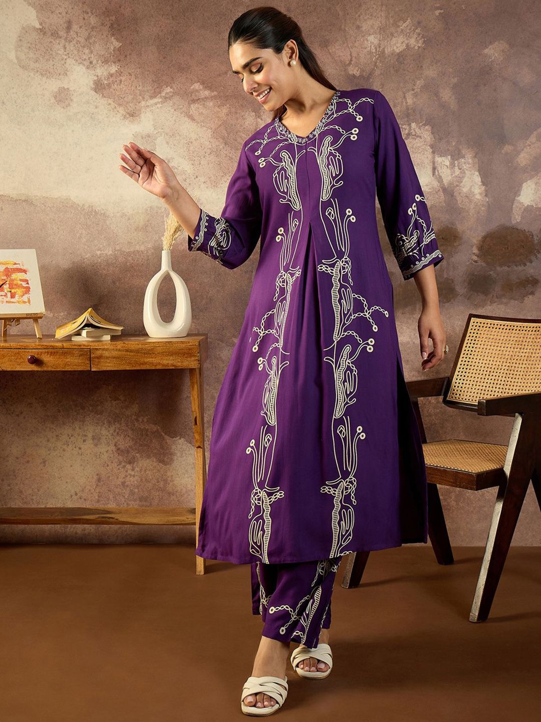 Dhiyona IE Printed V-Neck Tunic With Trousers