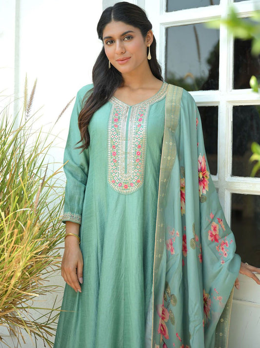 Women Floral Embroidered Regular Sequinned Kurta with Trousers & With Dupatta