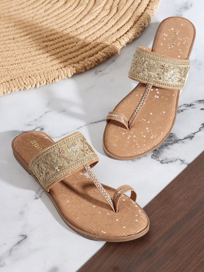 Dhiyona AK Embellished One Toe Flats