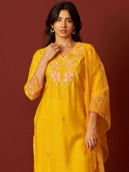 Women Floral Woven Design Kurta with Trousers & Dupatta