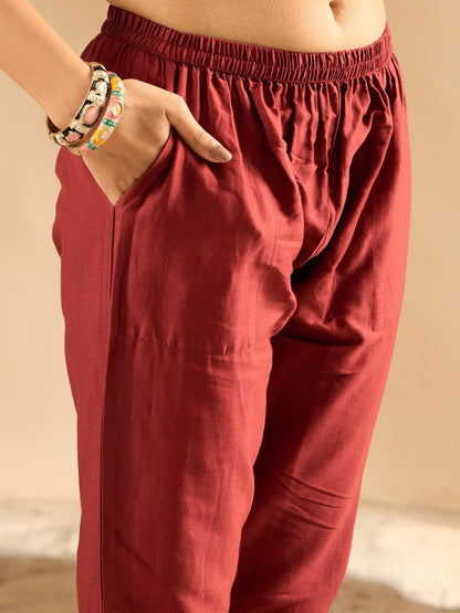 Dhiyona IE Women Embroidered Regular Thread Work Chanderi Silk Kurta Trousers Dupatta