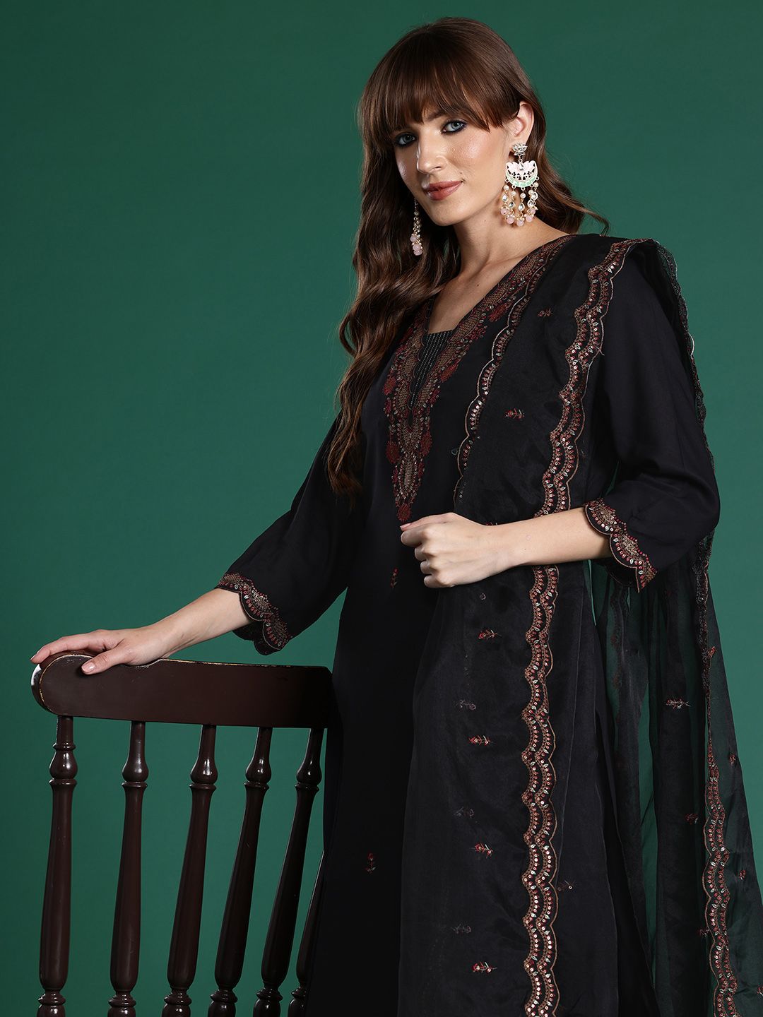 Dhiyona IE Ethnic Motifs Embroidered Sequinned Kurta with Trousers & With Dupatta