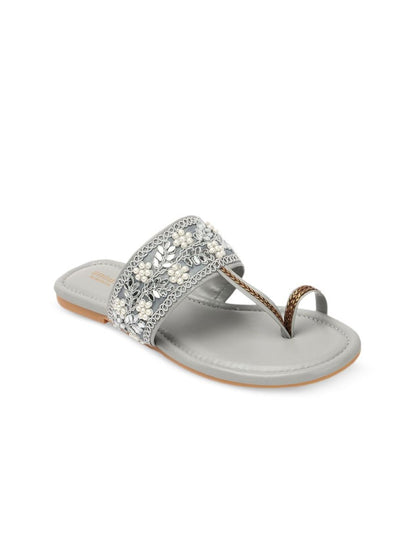 Dhiyona AK Floral Embellished Embroidered Open One Toe Flats