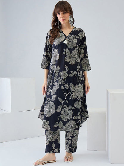 Women Floral Printed Regular Pure Cotton Kurta with Trousers