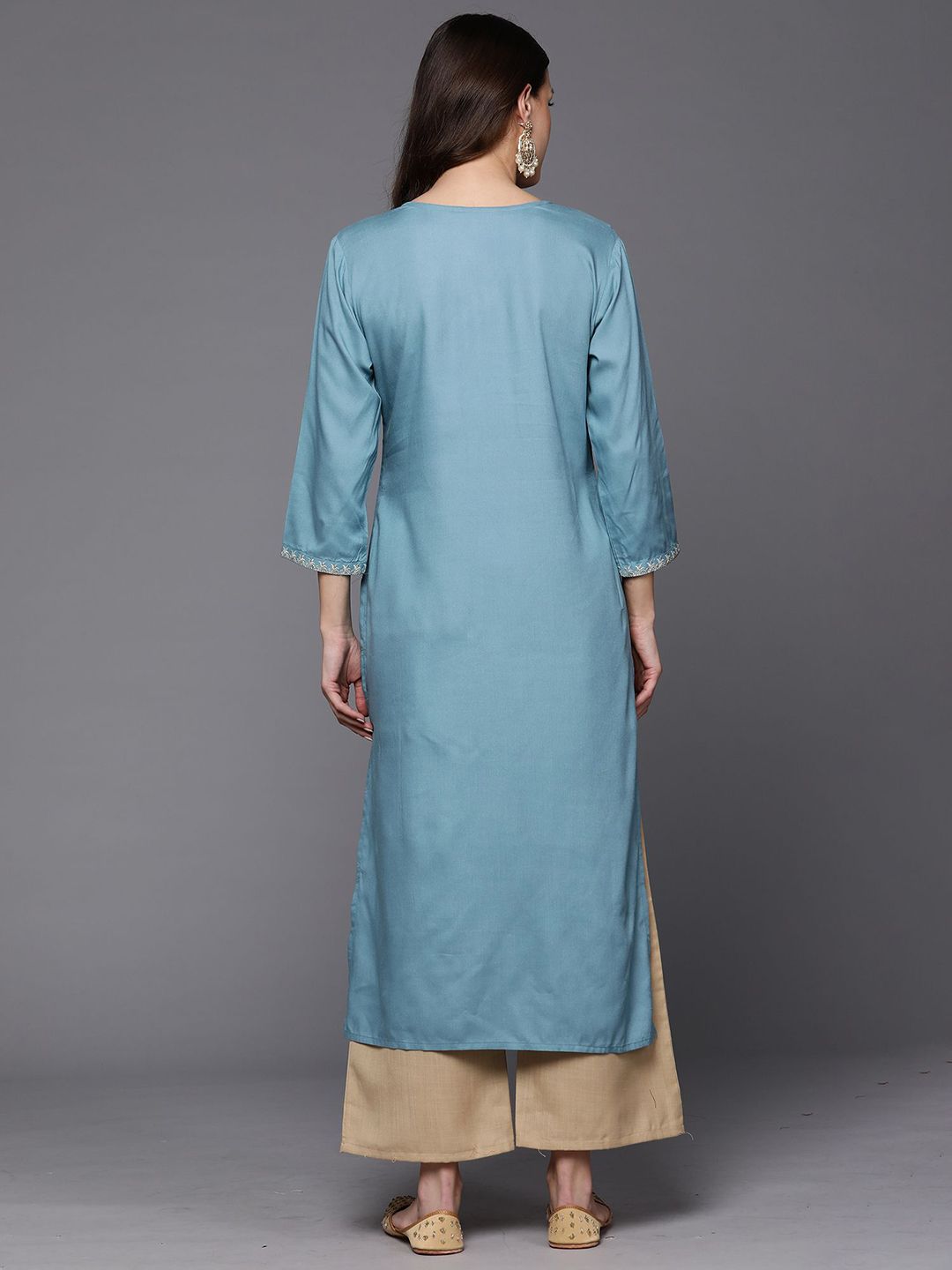 Dhiyona IE Geometric Embroidered Mirror Work Straight Kurta