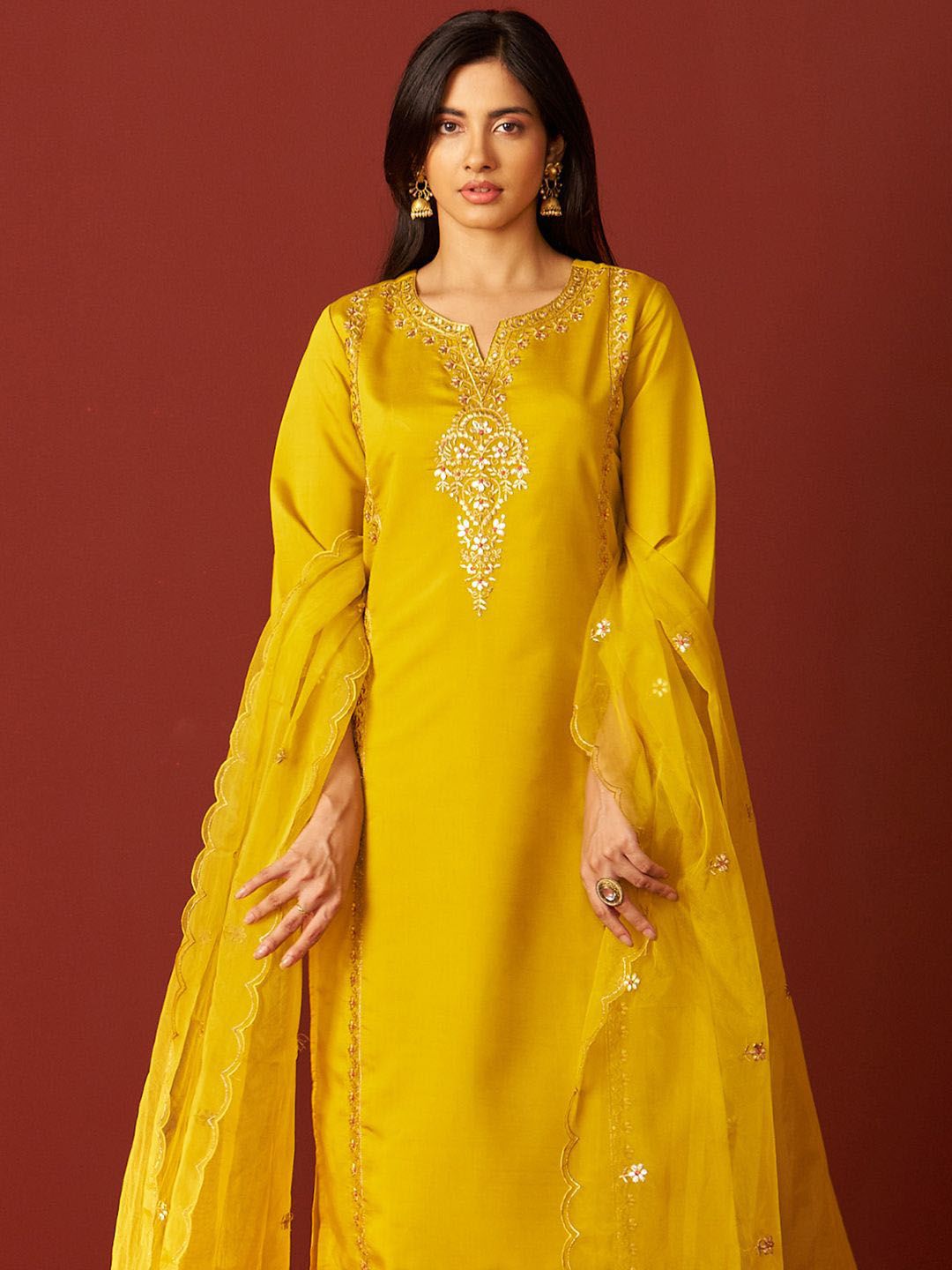 Women Floral Embroidered Kurta with Trousers & Dupatta