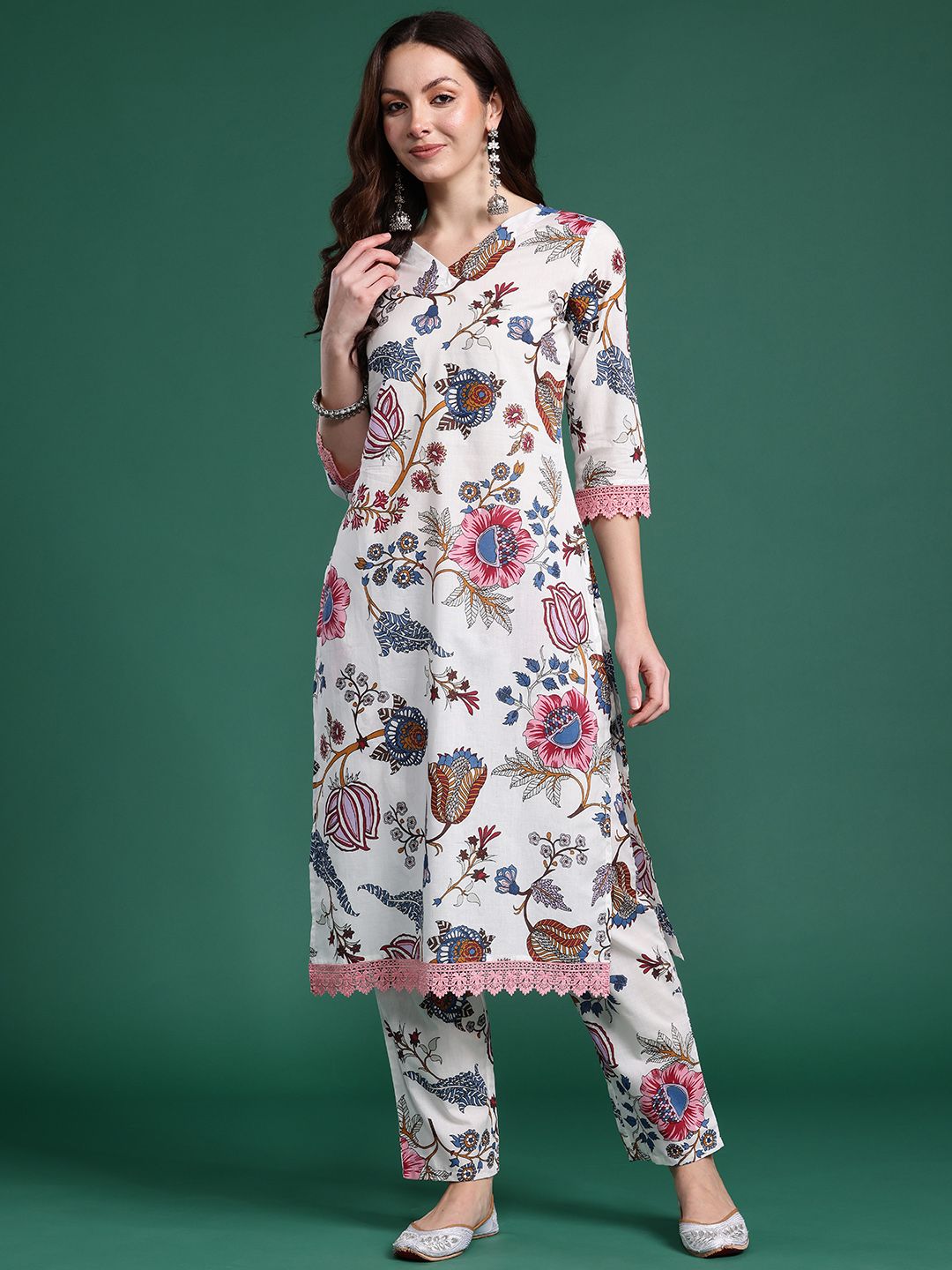 Dhiyona IE Floral Printed Regular Pure Cotton Kurta with Trousers