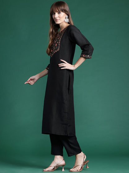 Dhiyona IE Floral Yoke Design Thread Work Kurta With Trousers & Dupatta