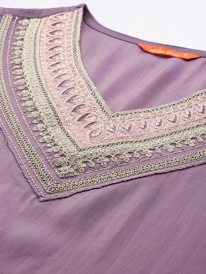 Ethnic Motifs Embroidered Sequinned Kurta With Trousers & Dupatta