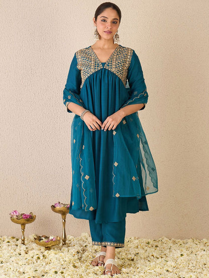 Women Ethnic Motifs Embroidered Empire Gotta Patti Kurta with Trousers & With Dupatta