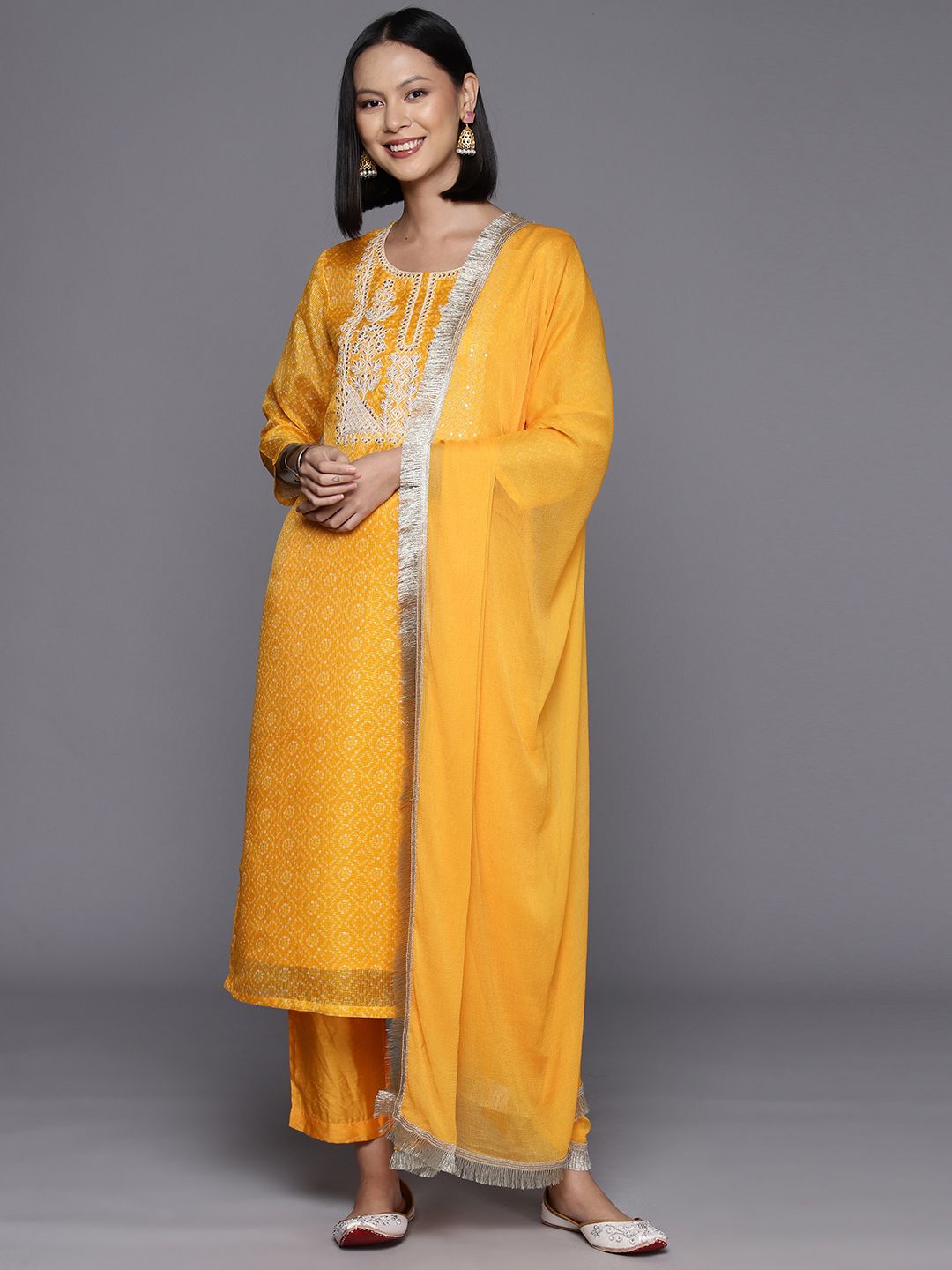Dhiyona VA Women'sBandhani Printed Regular Sequinned Kurta with Trousers & Dupatta