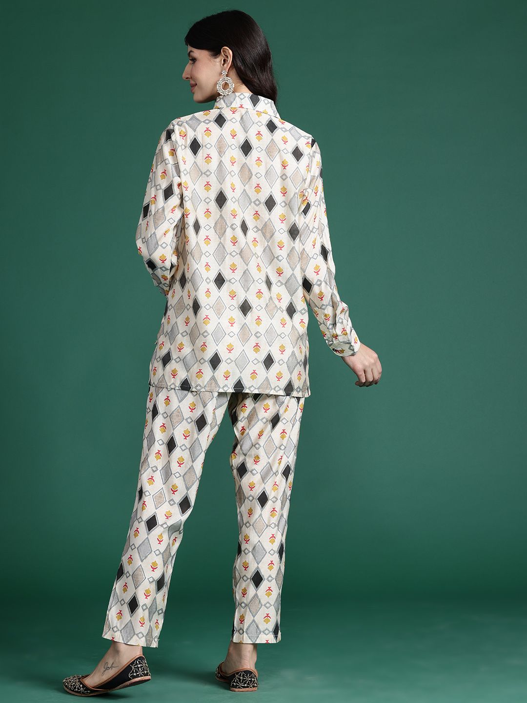 Dhiyona IE Printed Shirt With Palazzos