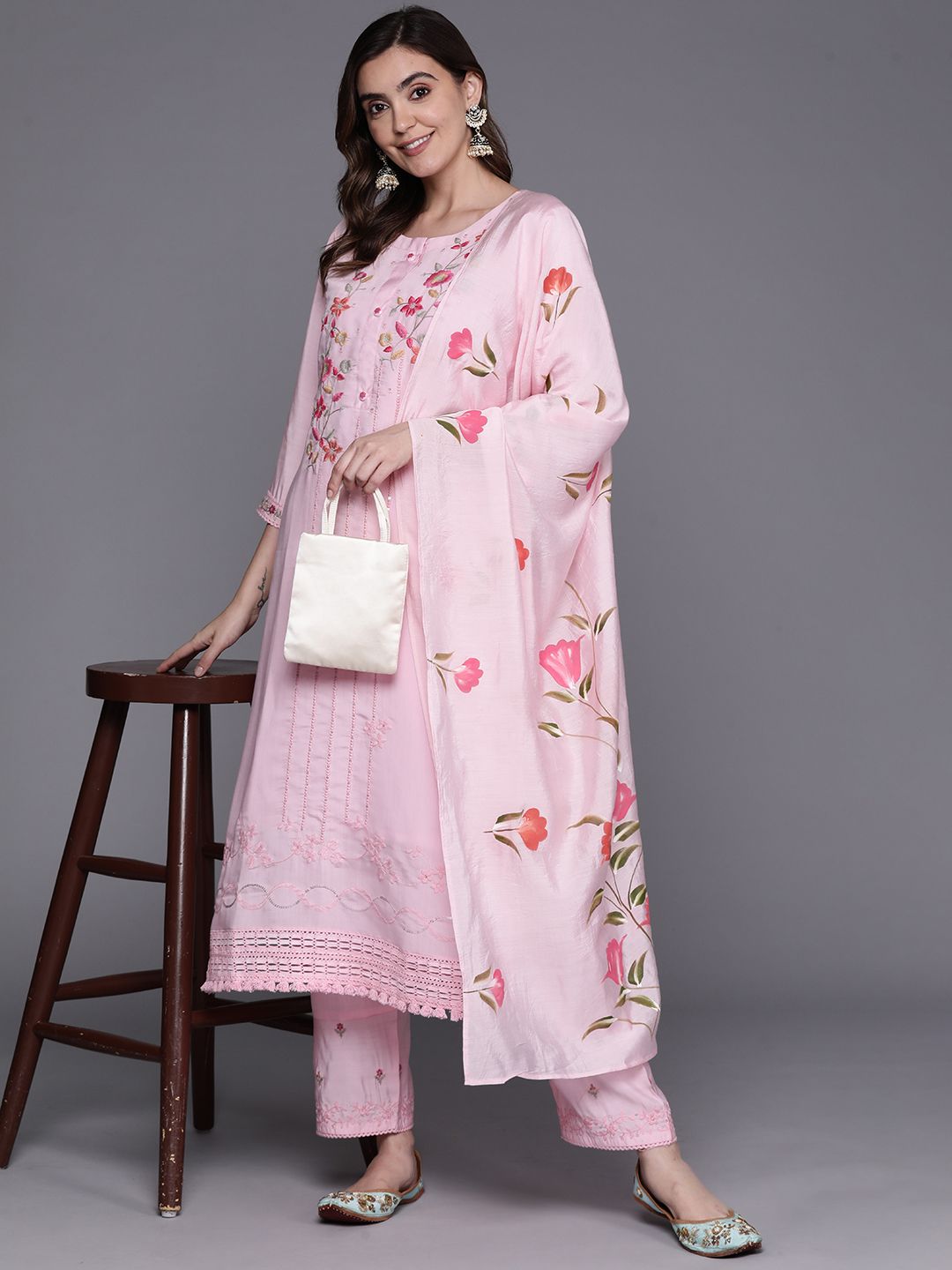 Dhiyona IE Women Floral Embroidered Regular Thread Work Kurta with Trousers & With Dupatta