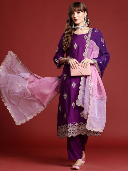 Ethnic Motifs Embroidered Kurta With Trousers & Dupatta