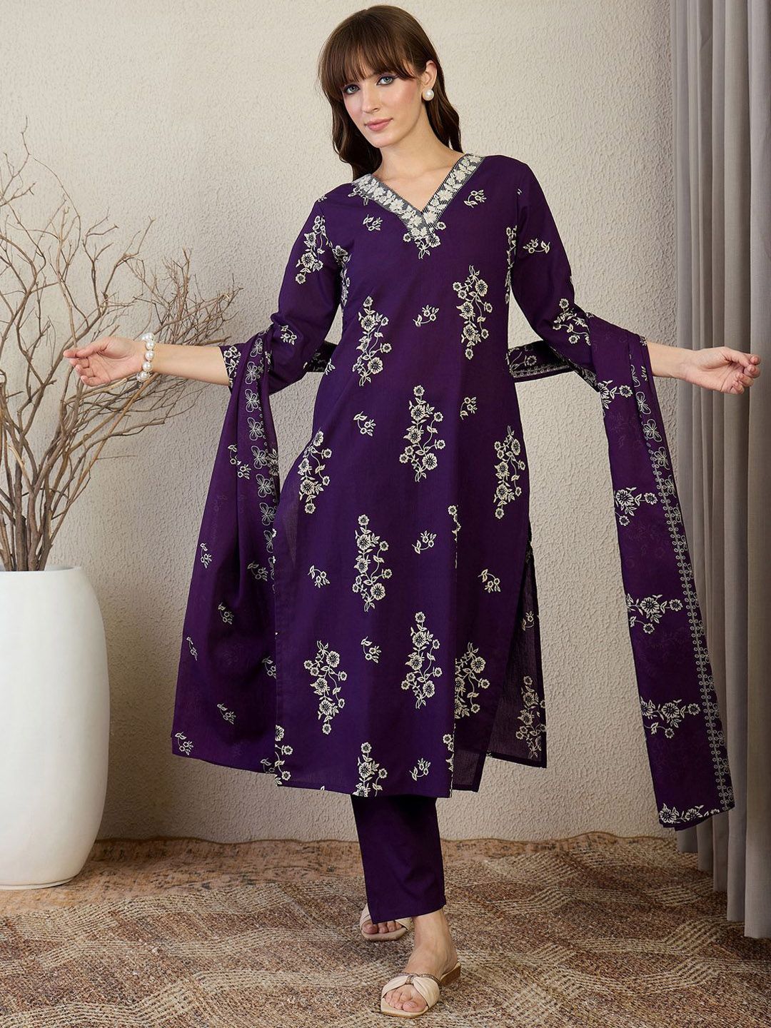 Women Floral Printed Regular Pure Cotton Kurta with Trousers & Dupatta